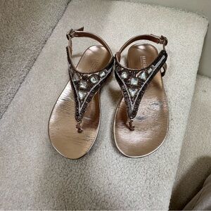 Kenneth Cole Reaction Women Elegant Gold Sandals with Beaded Design 6 Med